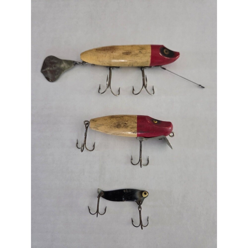 Vintage Heddon Fishing Lures Including Flap Tail Paw Paw And Sonar 431 Lot Of 3